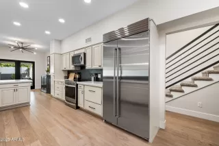 Photo #5: 6909864 Listing