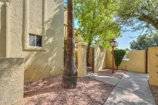 Photo #6: 6909874 Listing 