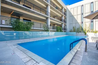 Photo #1: 6909879 Listing