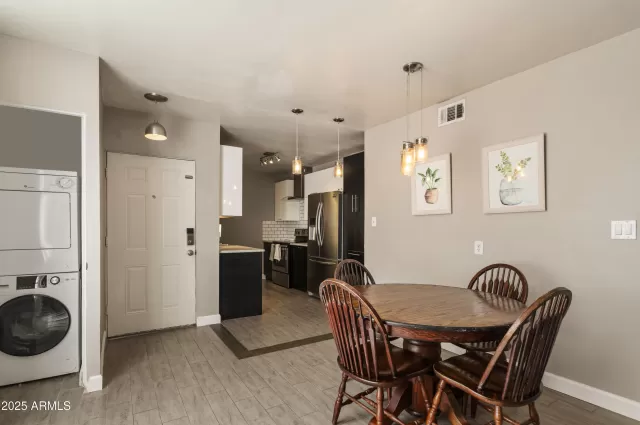 MLS: 6909989 Condo For Sale