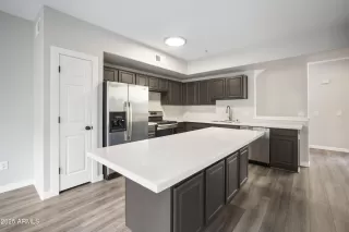 Photo #1: 6909999 Listing