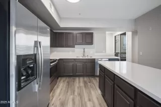 Photo #2: 6909999 Listing