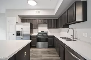 Photo #3: 6909999 Listing