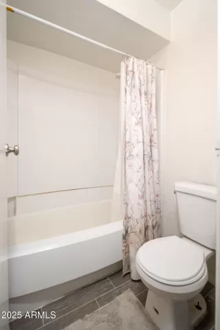 Photo #6: 6910127 Listing