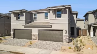 Photo #2: 6910169 Listing