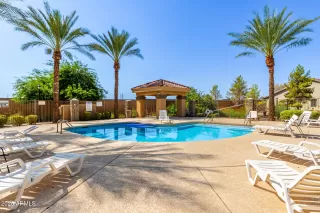 Photo #6: 6910265 Listing