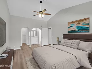 Photo #5: 6910342 Listing 