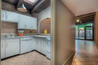 Photo #1: 6910392 Listing 