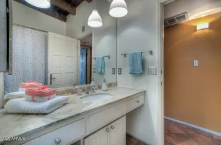 Photo #5: 6910392 Listing 