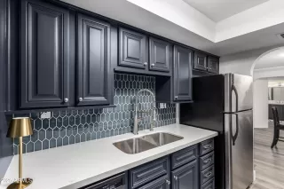 Photo #2: 6910466 Listing 