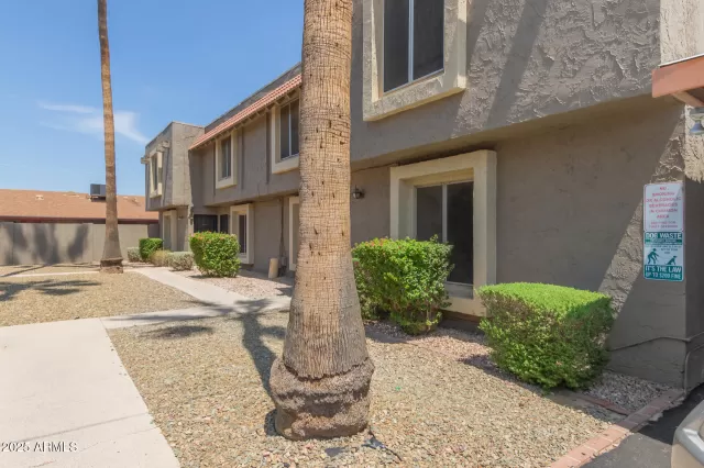 MLS: 6910708 Condo For Sale