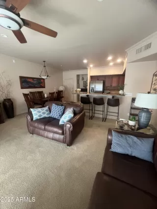 Photo #2: 6910894 Listing