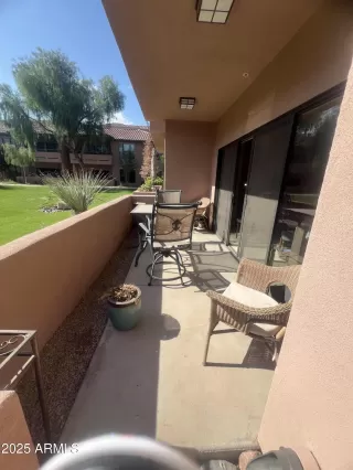 Photo #4: 6910894 Listing