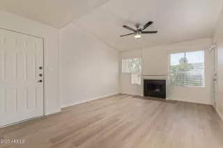 Photo #2: 6910962 Listing 