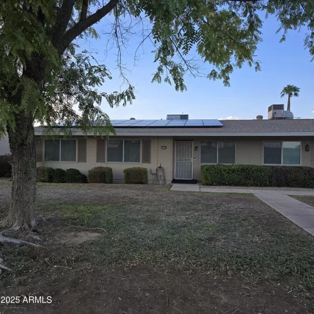 MLS: 6911063 Condo For Sale