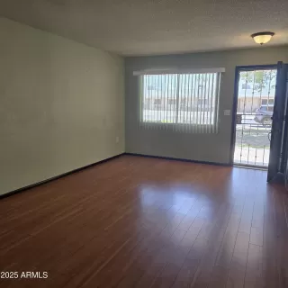 Photo #3: 6911063 Listing