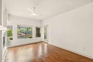 Photo #6: 6911173 Listing 