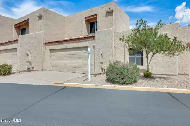MLS: 6911205 Condo For Sale