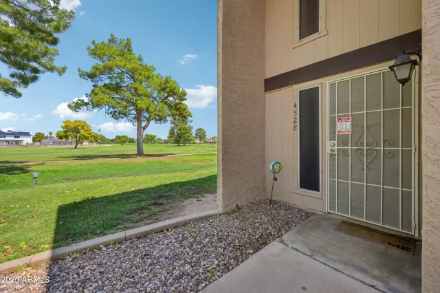 MLS: 6911236 Condo For Sale