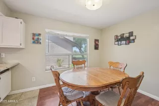 Photo #5: 6911236 Listing 