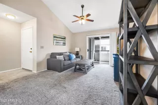Photo #3: 6911249 Listing 