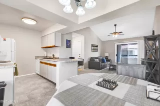 Photo #6: 6911249 Listing 