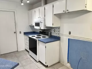 Photo #6: 6911325 Listing