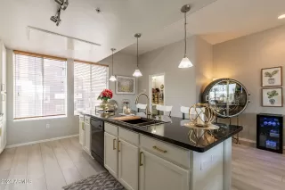 Photo #5: 6911334 Listing 