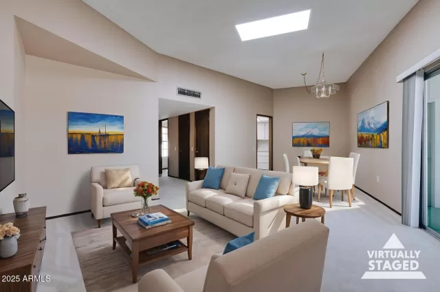 MLS: 6911638 Condo For Sale