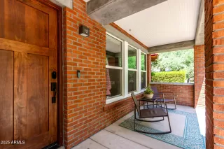 Photo #1: 6911800 Listing