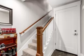 Photo #2: 6911800 Listing