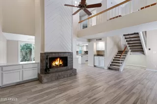 Photo #6: 6911875 Listing