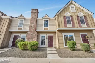 Click for more information on MLS # 6911905 : 3324 W MCRAE WAY#2 More Details about MLS # 6911905 : 3324 W MCRAE WAY#2