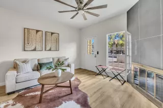 Photo #3: 6911905 Listing 