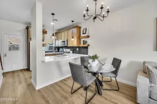 Photo #4: 6911905 Listing 