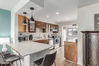 Photo #2: 6911937 Listing 