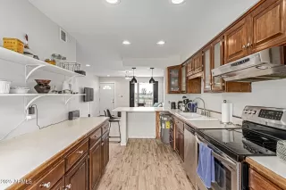 Photo #4: 6911937 Listing 