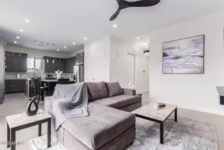 Photo #1: 6912010 Listing