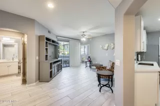 Photo #1: 6912092 Listing 