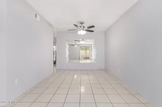 Photo #6: 6912095 Listing