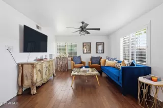 Photo #2: 6912123 Listing 