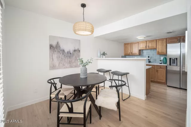 MLS: 6912165 Condo For Sale