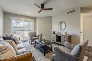 Photo #4: 6912172 Listing 