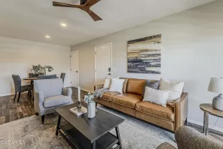 Photo #6: 6912172 Listing 