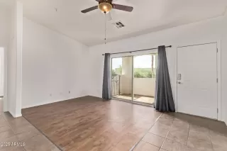 Photo #3: 6912207 Listing