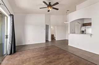 Photo #6: 6912207 Listing