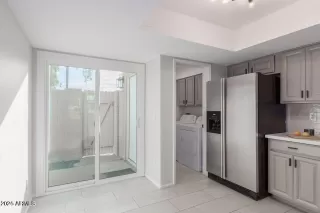 Photo #3: 6912230 Listing 