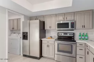 Photo #4: 6912230 Listing 