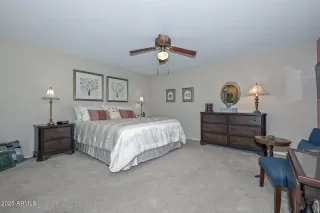 Photo #3: 6912286 Listing