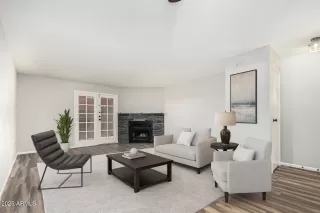 Photo #2: 6912433 Listing 